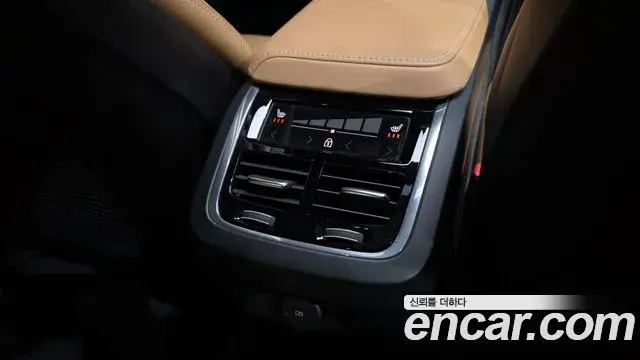 Volvo S60 2020 — Şəkil 22/40