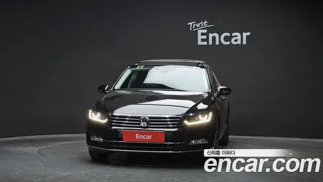 Volkswagen Passat GT 2018 — Şəkil 6/30