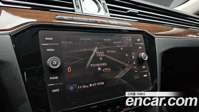 Volkswagen Passat GT 2018 — Şəkil 7/30
