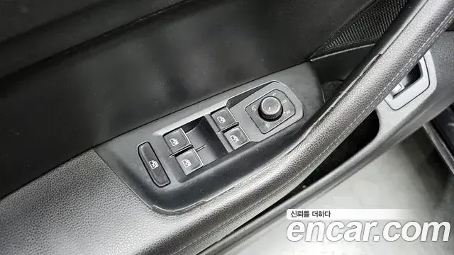 Volkswagen Passat GT 2018 — Şəkil 12/30
