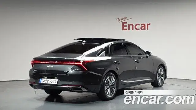 Kia K8 2023 — Şəkil 30/37