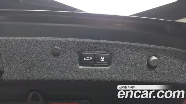 Kia K8 2023 — Şəkil 9/37