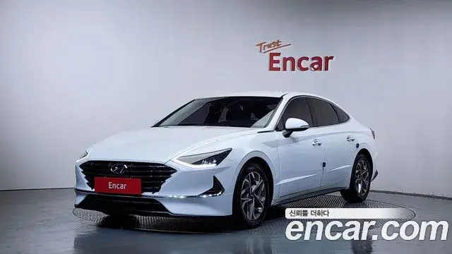 Hyundai Sonata 2020 — Фото 1/20