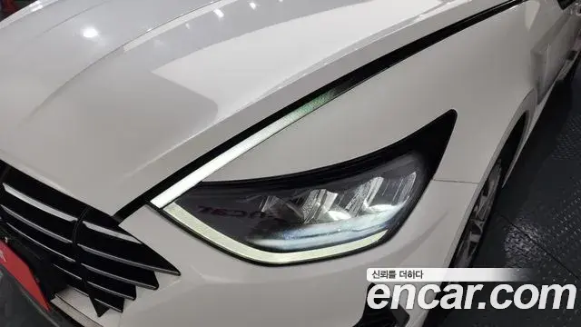 Hyundai Sonata Hybrid 2020 — ფოტო 11/33