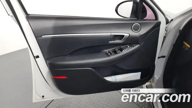 Hyundai Sonata Hybrid 2020 — ფოტო 4/33