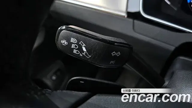 Volkswagen Passat GT 2022 — Şəkil 31/33
