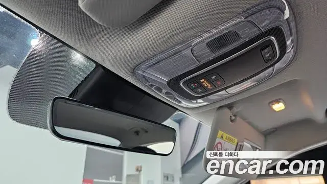 Hyundai The New Avante Hybrid 2021 — Photo 5/20