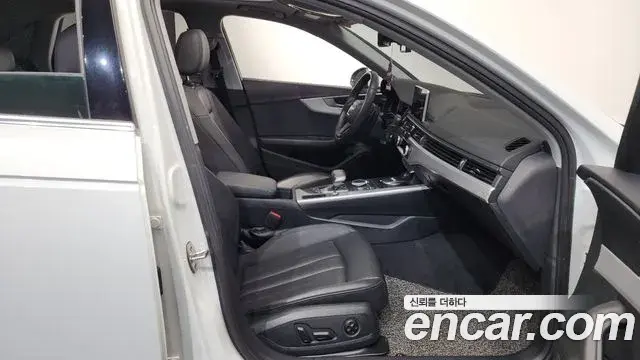 Audi A4 2019 — Photo 18/31