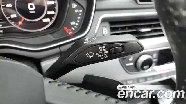 Audi A4 2019 — Photo 2/31