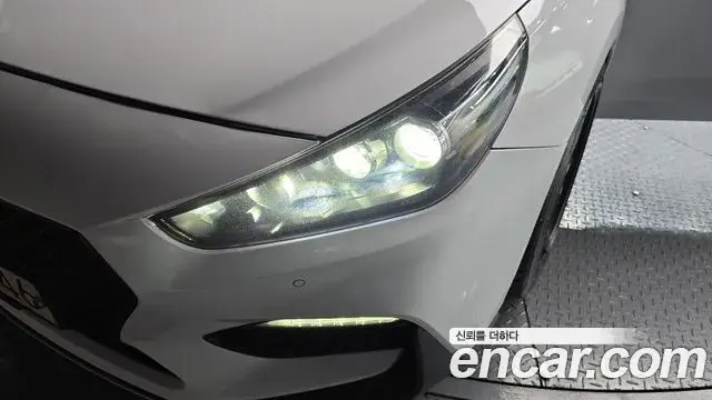 Hyundai i30 2020 — Photo 25/30