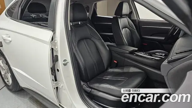 Hyundai Sonata 2020 — Фото 11/20