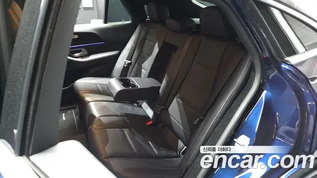 Mercedes-Benz GLE-Class 2021 — ფოტო 20/34