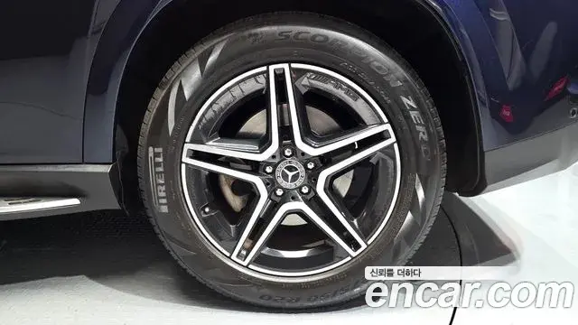 Mercedes-Benz GLE-Class 2021 — ფოტო 26/34