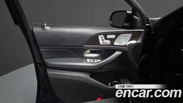 Mercedes-Benz GLE-Class 2021 — ფოტო 8/34