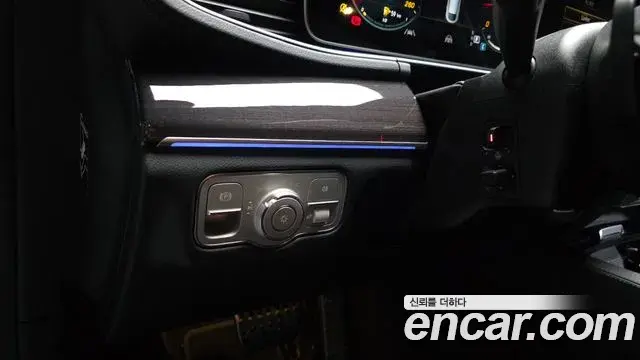 Mercedes-Benz GLE-Class 2021 — ფოტო 27/34