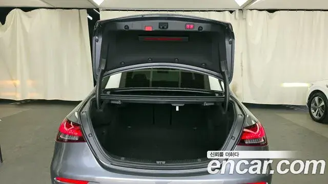 Mercedes-Benz E-Class 2021 — Фото 20/20