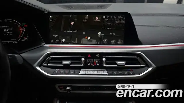 BMW X6 2022 — ფოტო 23/34