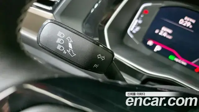 Volkswagen Jetta 2021 — ფოტო 24/50