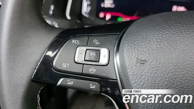 Volkswagen Jetta 2021 — ფოტო 48/50