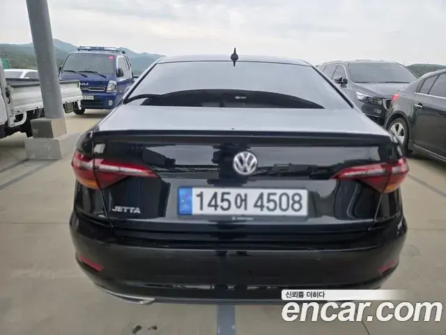 Volkswagen Jetta 2021 — ფოტო 2/50