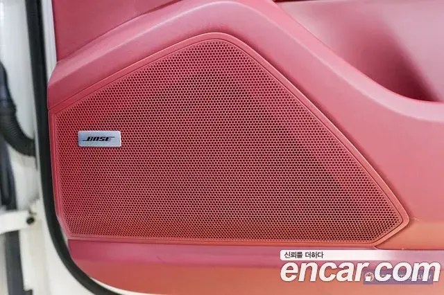 Porsche Cayenne 2020 — Photo 4/18