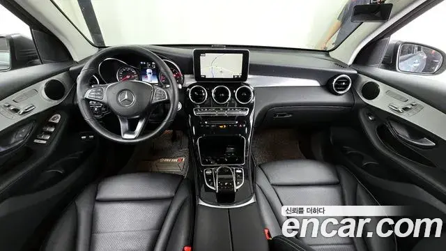 Mercedes-Benz GLC-Class 2018 — Şəkil 14/32