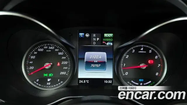 Mercedes-Benz GLC-Class 2018 — Şəkil 2/32