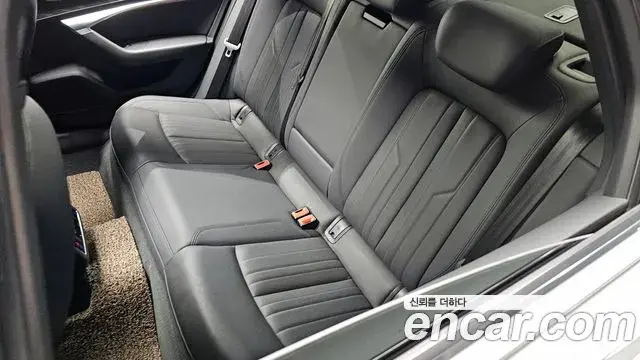 Audi A6 2021 — Photo 9/34