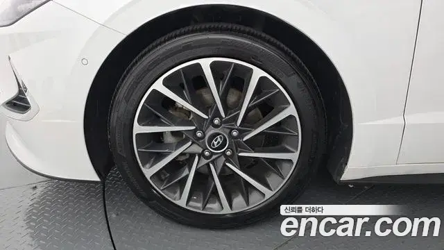 Hyundai Sonata Hybrid 2019 — Şəkil 30/33