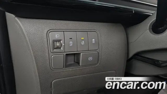 Hyundai Staria 2024 — Photo 12/34
