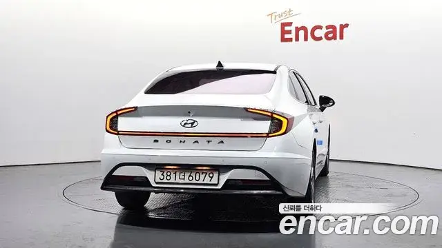 Hyundai Sonata Hybrid 2019 — Photo 5/20