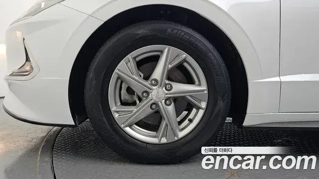 Hyundai Sonata Hybrid 2019 — Photo 3/20