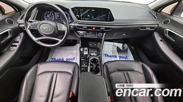 Hyundai Sonata Hybrid 2019 — Photo 9/20