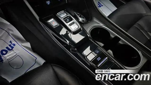 Hyundai Sonata Hybrid 2019 — Photo 19/20