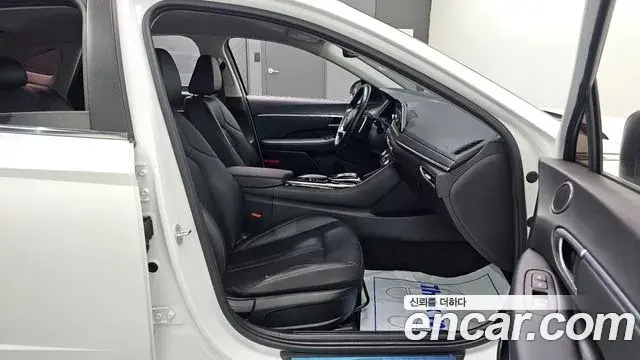 Hyundai Sonata Hybrid 2019 — Photo 20/20
