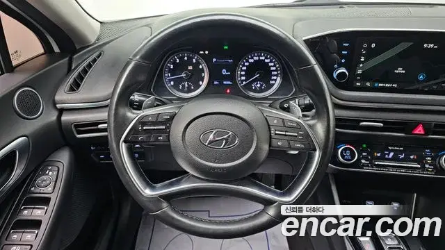 Hyundai Sonata Hybrid 2019 — Photo 16/20