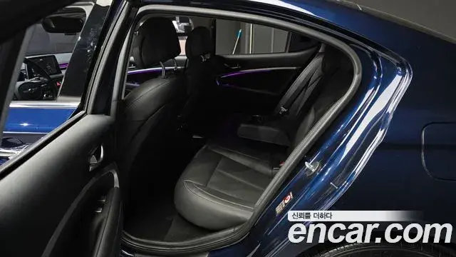 Genesis G70 2019 — Şəkil 10/33