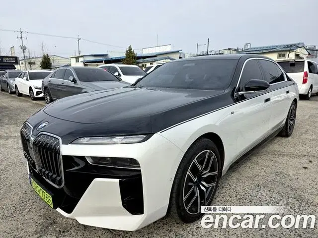 BMW 7 Series 2023 — Şəkil 2/20