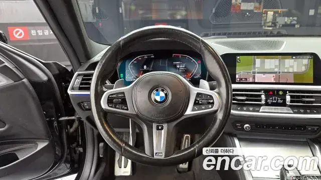 BMW 4 Series 2021 — Фото 12/20