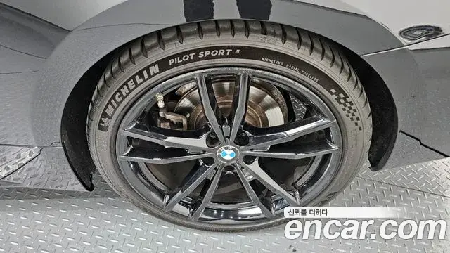 BMW 4 Series 2021 — Photo 11/33