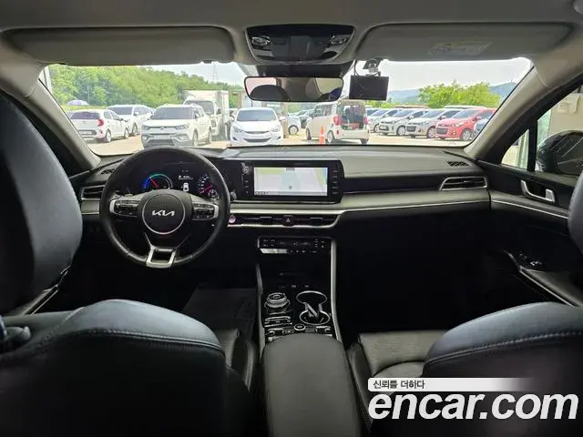 Kia K5 2022 — Şəkil 18/19