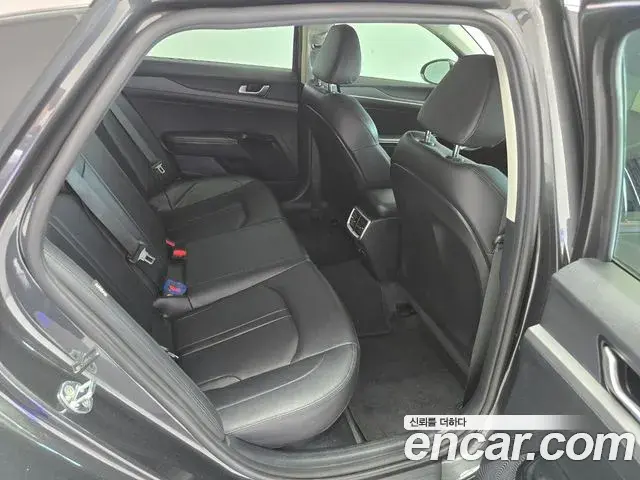 Kia K5 2022 — Şəkil 19/19