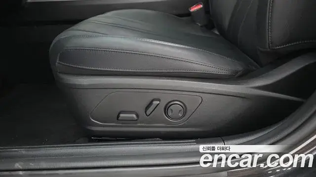 Kia K8 2023 — Photo 8/32