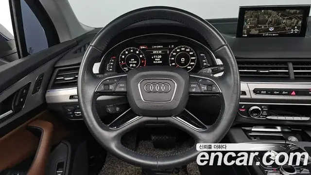 Audi Q7 2019 — Photo 29/31
