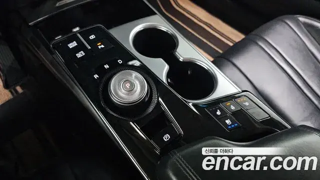 Kia K8 2021 — Şəkil 8/20