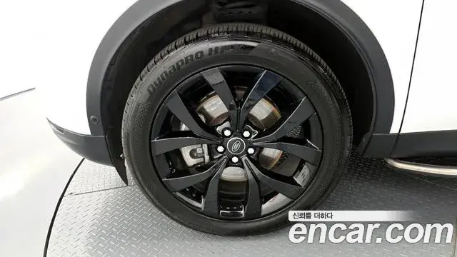 Land Rover Discovery Sport 2021 — Şəkil 18/34
