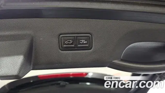 Kia Carnival 2021 — Photo 17/31