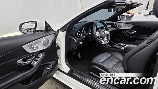 Mercedes-Benz C-Class 2019 — Şəkil 13/29