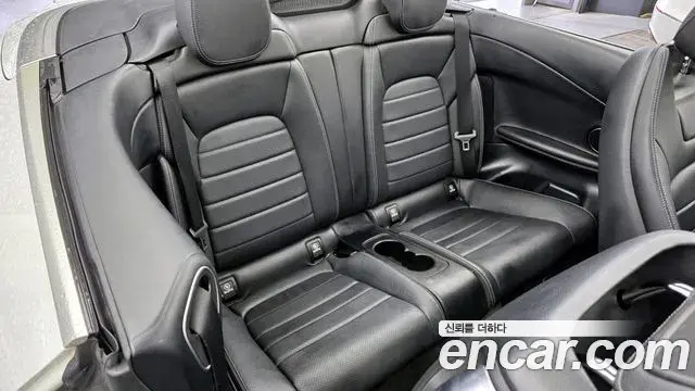 Mercedes-Benz C-Class 2019 — Şəkil 24/29