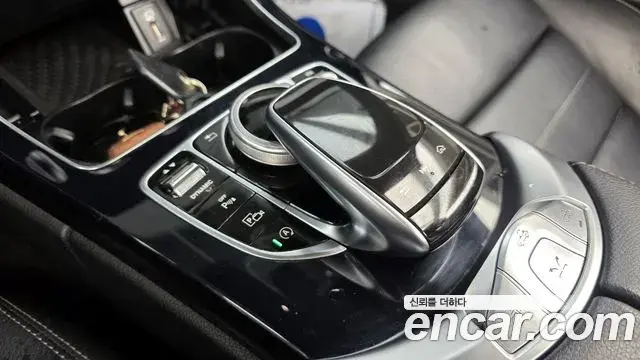 Mercedes-Benz C-Class 2019 — Şəkil 12/29
